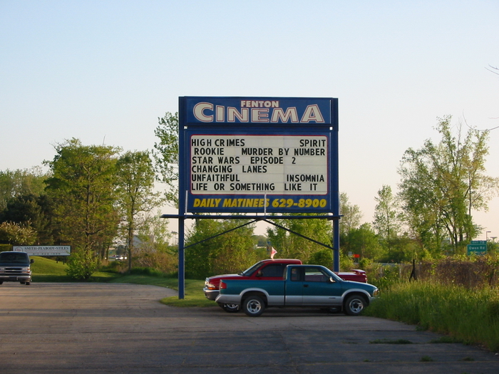 Fenton Cinema - May 2002 (newer photo)